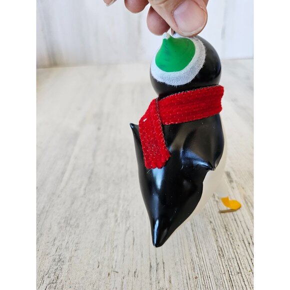 vintage Decarlini Penguin Italian glass ornament AS IS skating skater Xmas tree - Picture 2 of 8